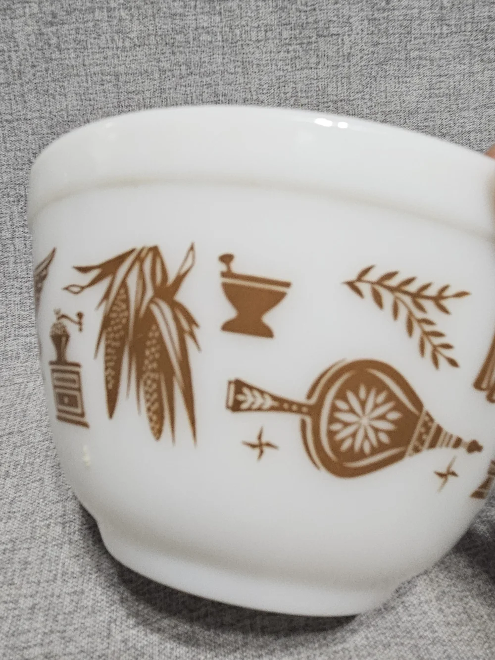 Pyrex White Milk Glass Bowl with Embossed Logo Eagle Farmhouse 401 & 403